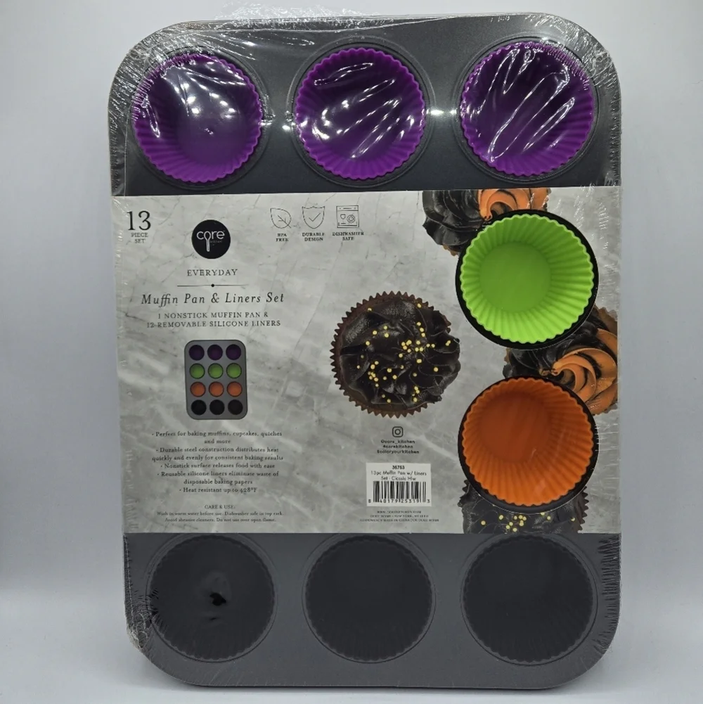Core Kitchen Classic Halloween Everyday Muffin Cupcake Pan with Silicone Liners